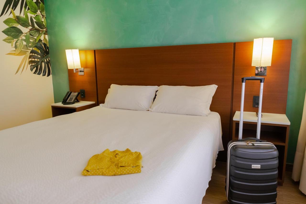 Hotel Ibis Styles Curitiba Aeroporto São José dos Pinhais Exterior foto